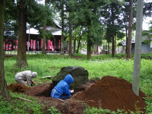 0282_御室里宫_片山社远景