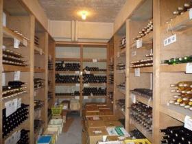 葡萄酒地下储藏室