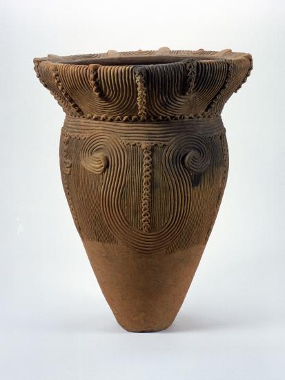 图片:殿林遗迹深钵型陶器